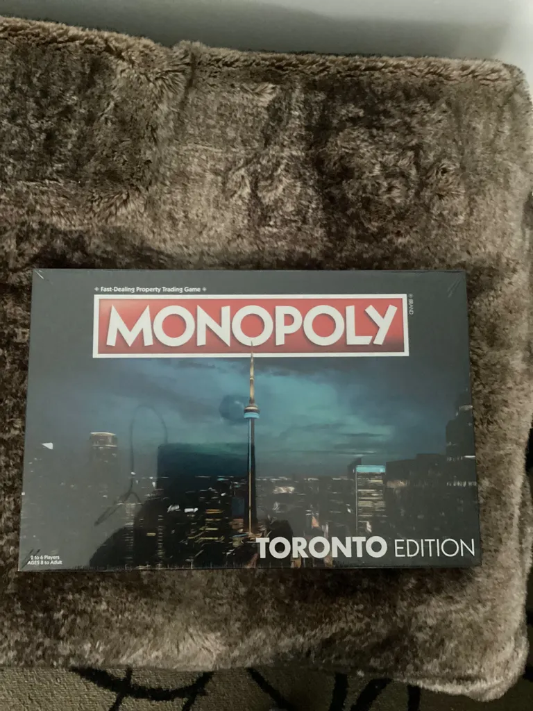 New monopoly game Toronto edition photo 1