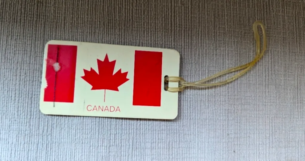 Canada Flag Luggage Tag photo 1