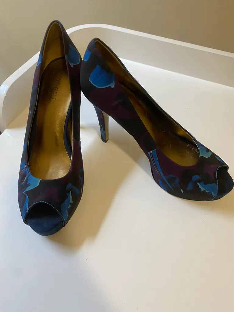 Nine West Size 8.5 heels photo 1