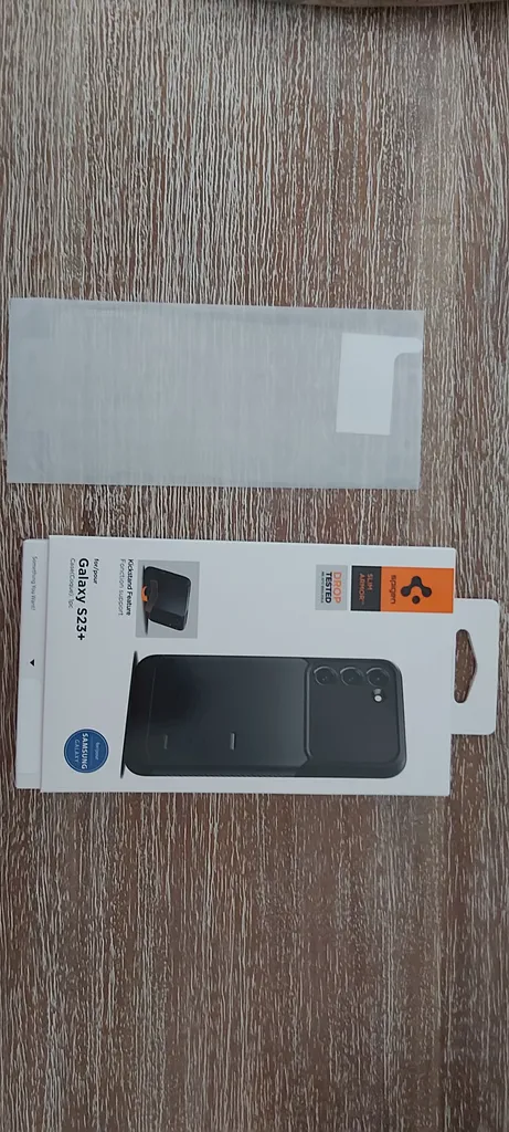 Spigen Slim Armor case and screen protector for Samsung S23 plus photo 1