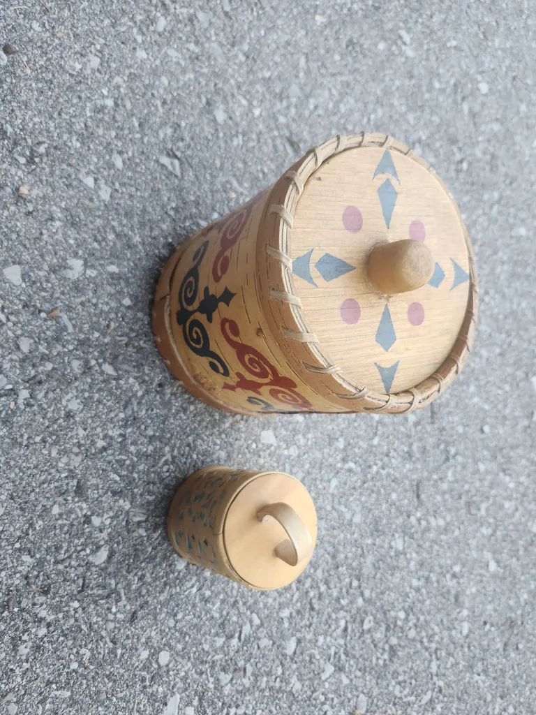 Birch bark storage containers photo 1