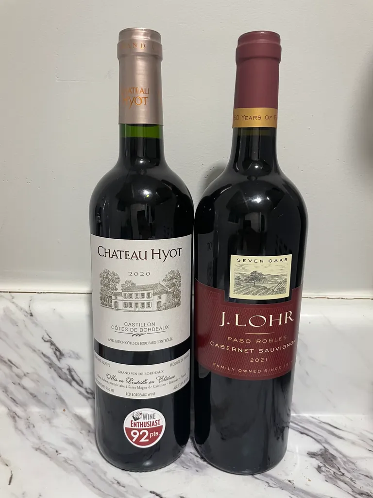 Unopened red wine  photo 1