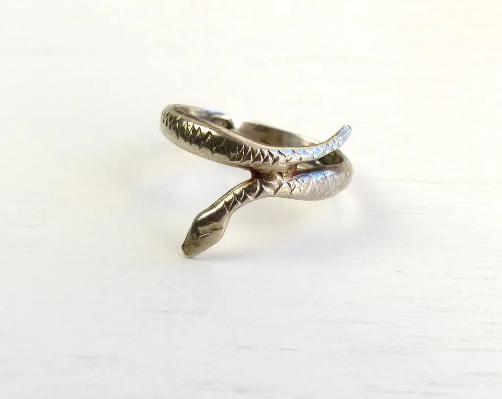 ISO: Vintage silver snake ring photo 1