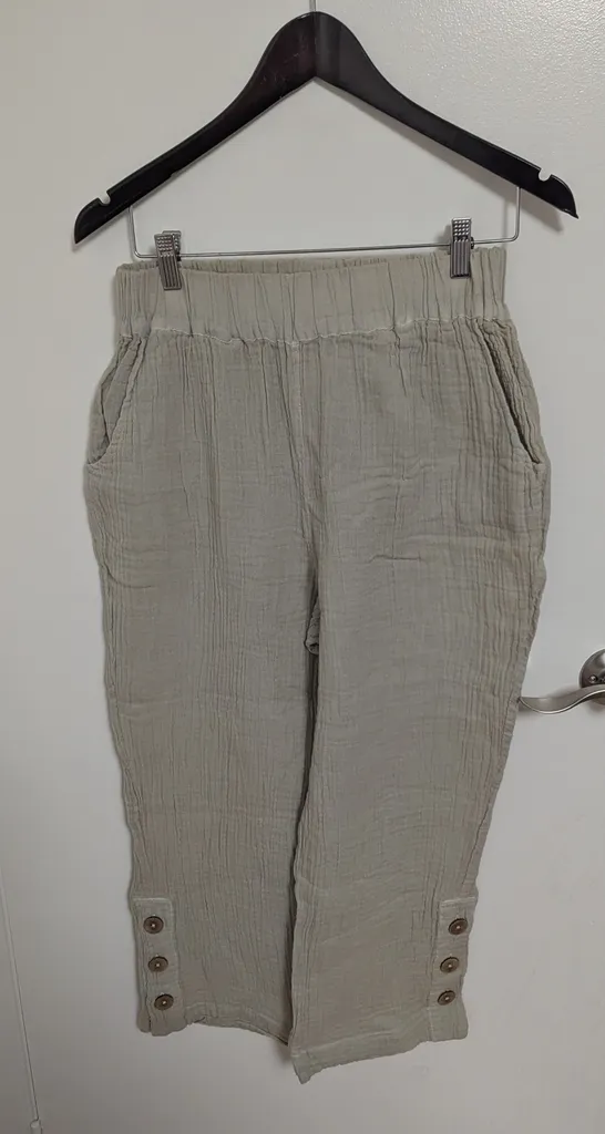 Brand New The Post Office Sandy Crop Pant Chalk - Women's Small photo 1