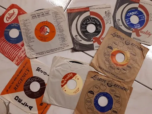 Random Old 45s photo 1