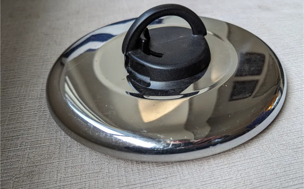 Stainless Steel Pot Lid (8 inches in Diameter) photo 1