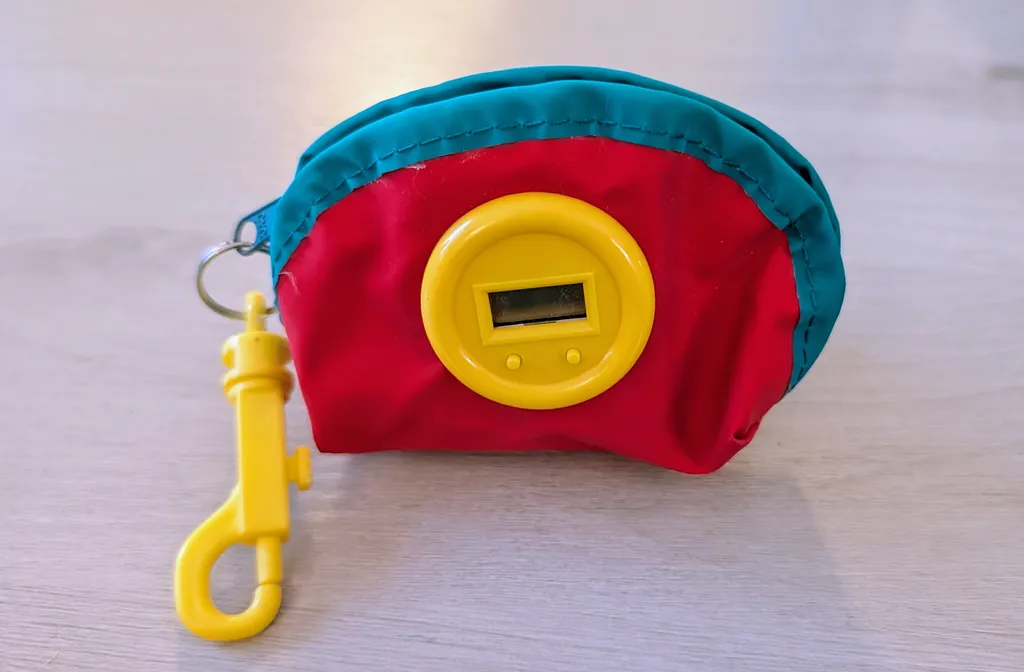 Vintage Coin Purse with Clip photo 1