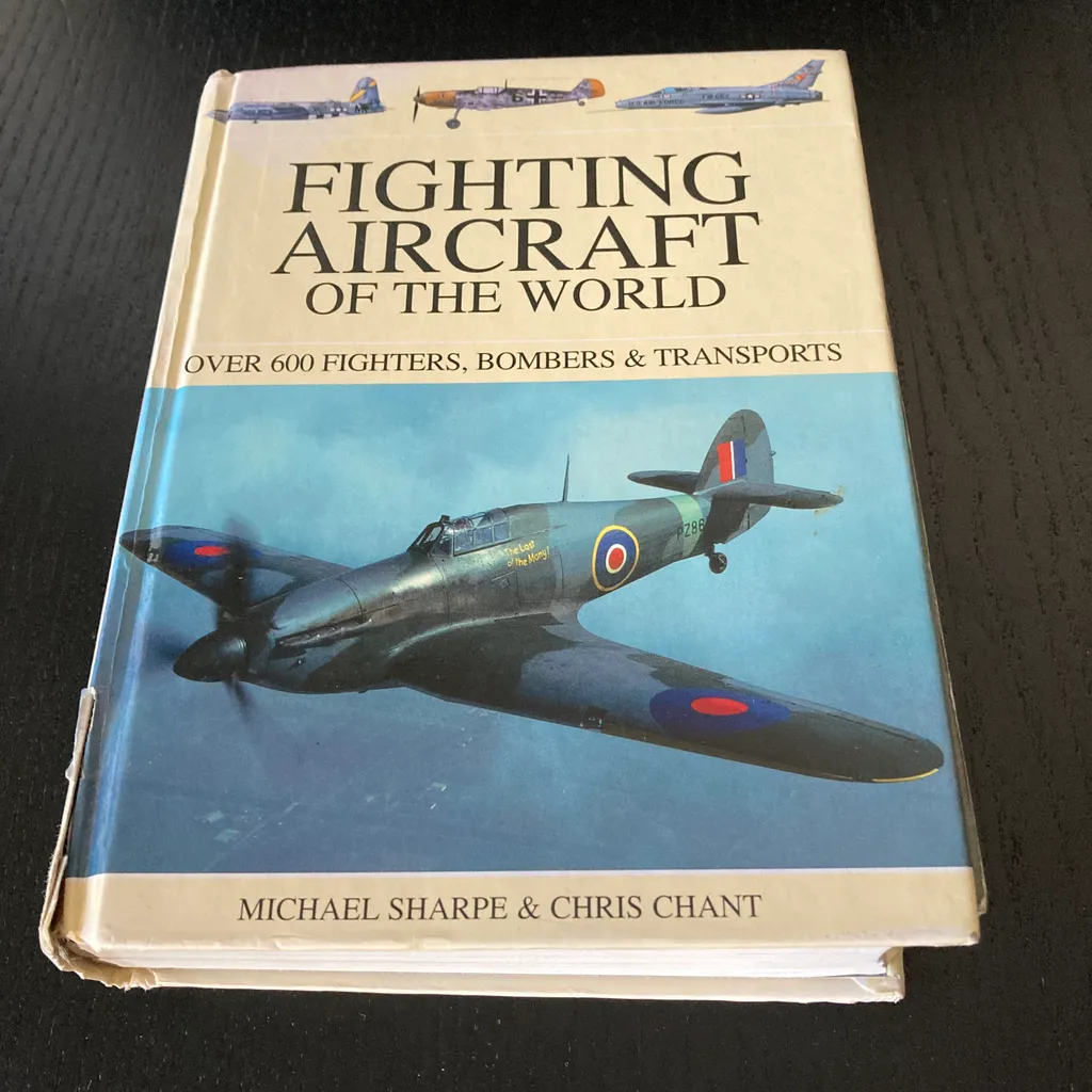 FIGHTING AIRCRAFT BOOKS photo 1