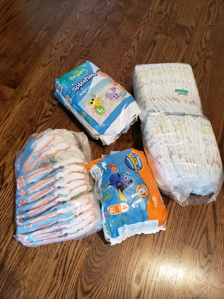 diapers/pullups/swimmers photo 1