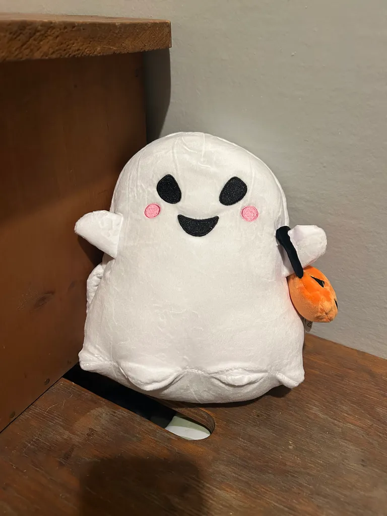 Ghost plush toy photo 1