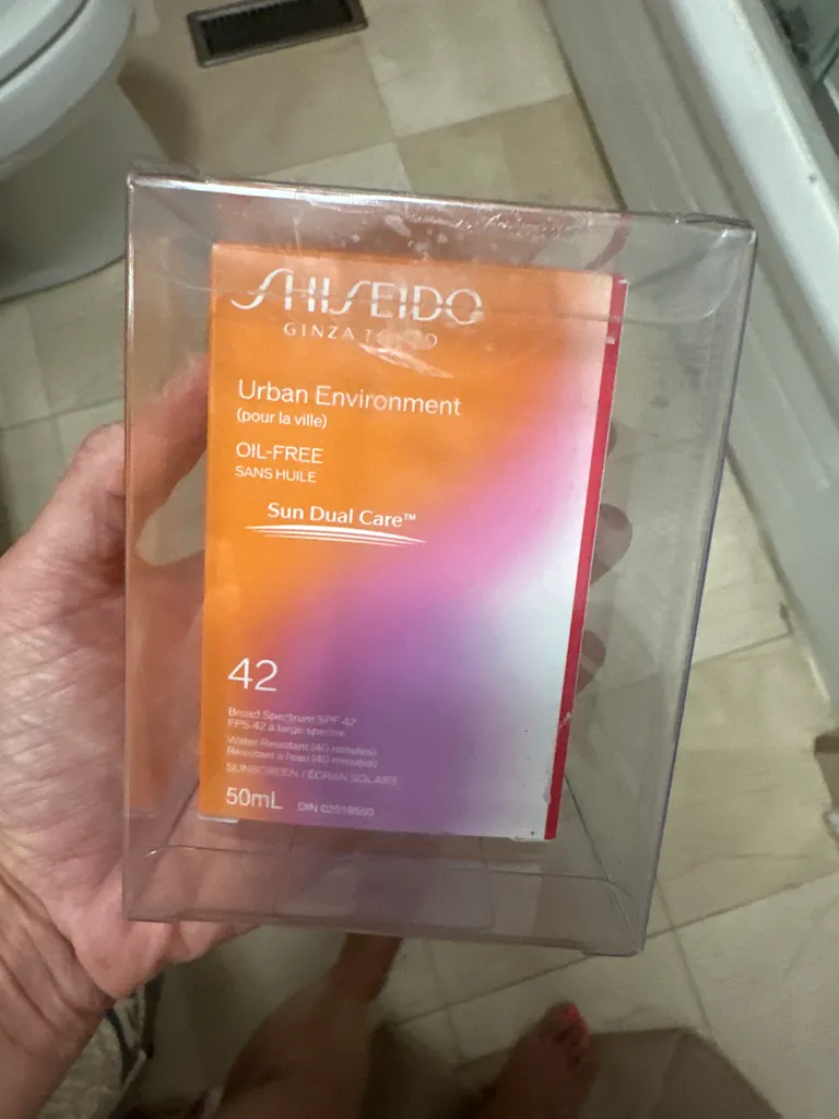 BNIB Shiseido Urban Environment Sunscreen SPF 42 photo 1
