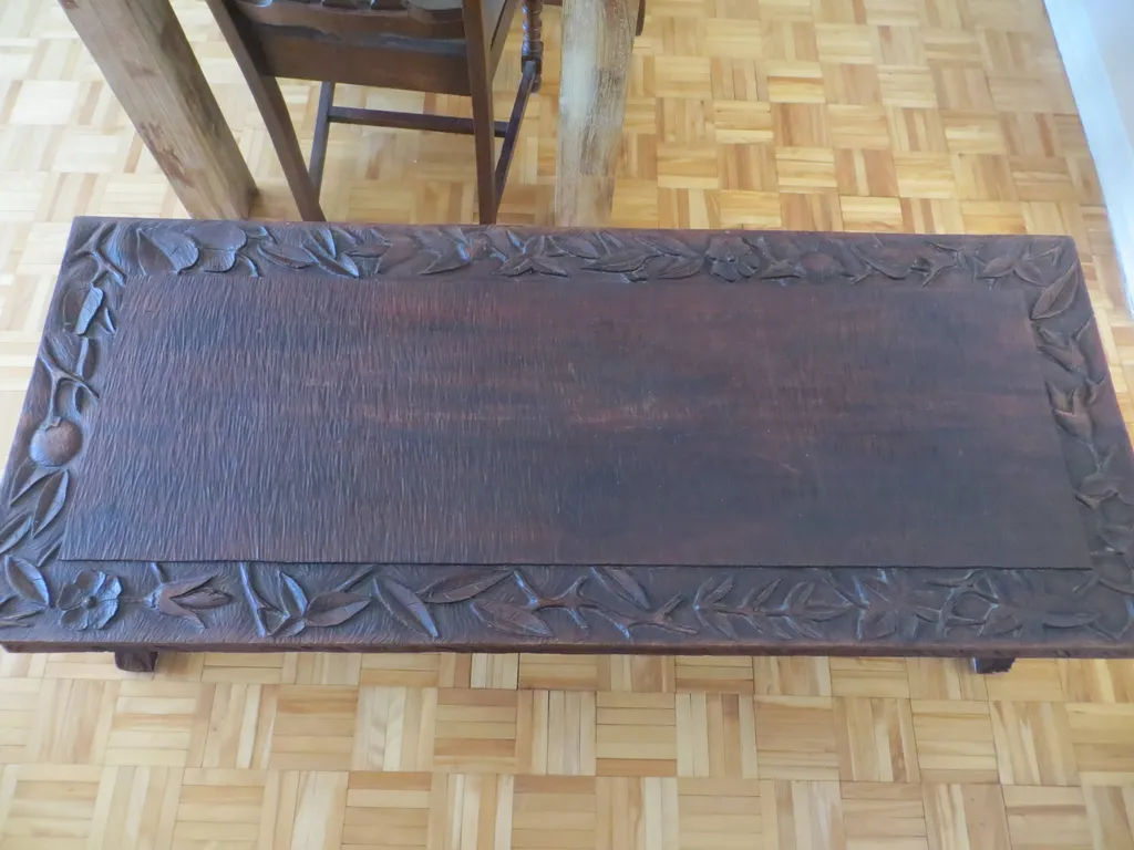 Coffee table photo 1