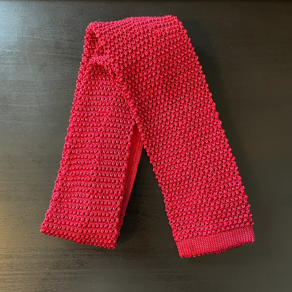 Tied Like A Tieder photo 1