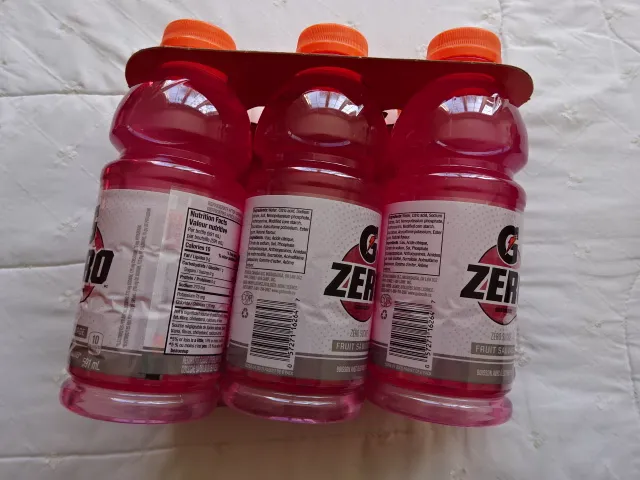 Berry Zero Sugar Gatorade photo 1