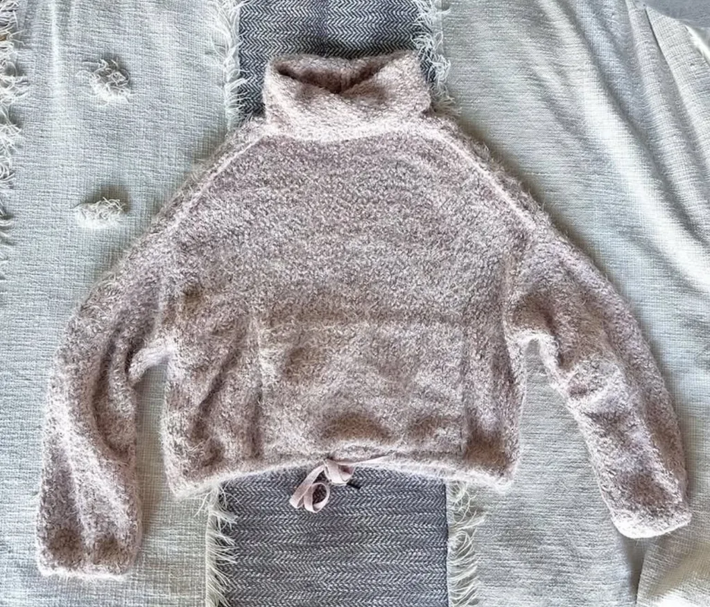 Revolve Light Pink Knit Sweater photo 1