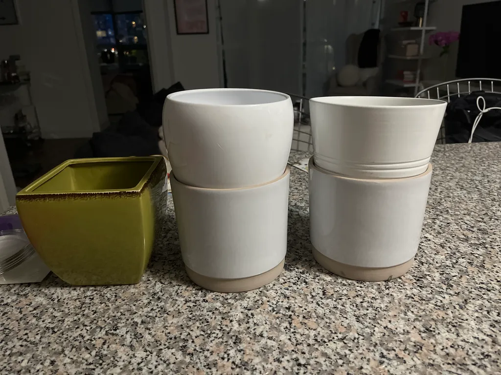 Pots for plants  photo 1