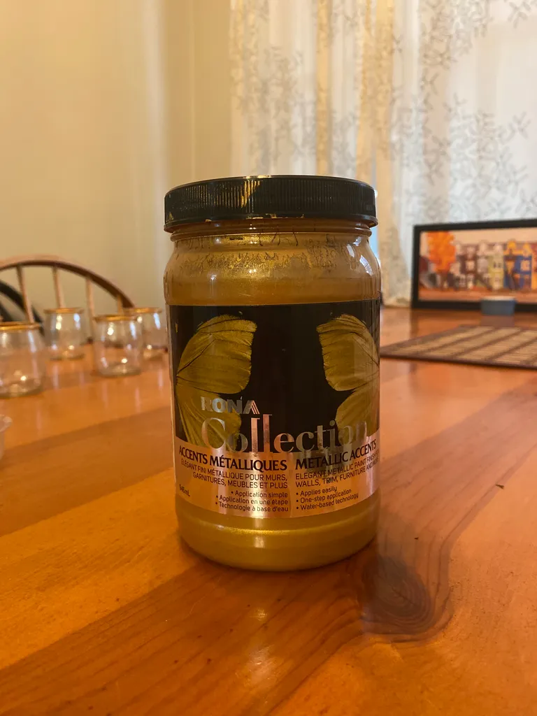 Gold paint photo 1
