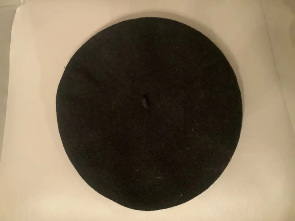Authentic laulhère French beret photo 1