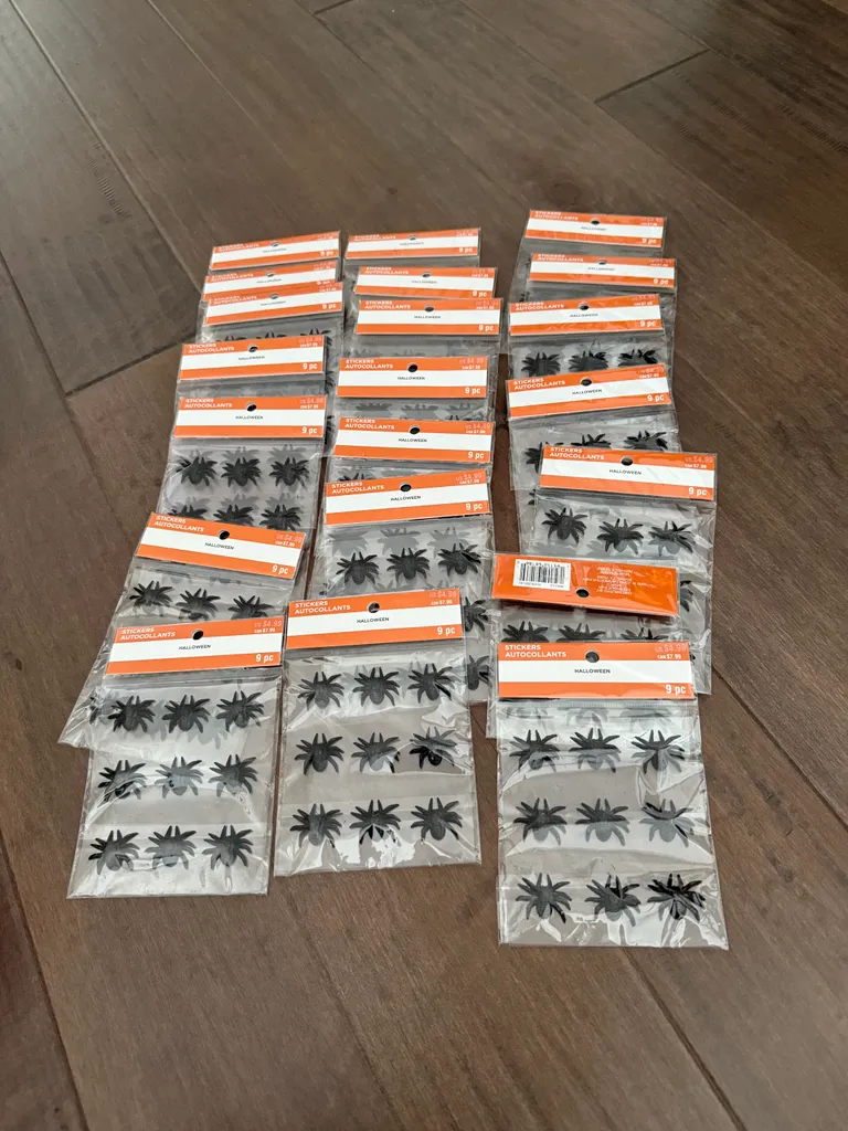 Glittery spider stickers  photo 1