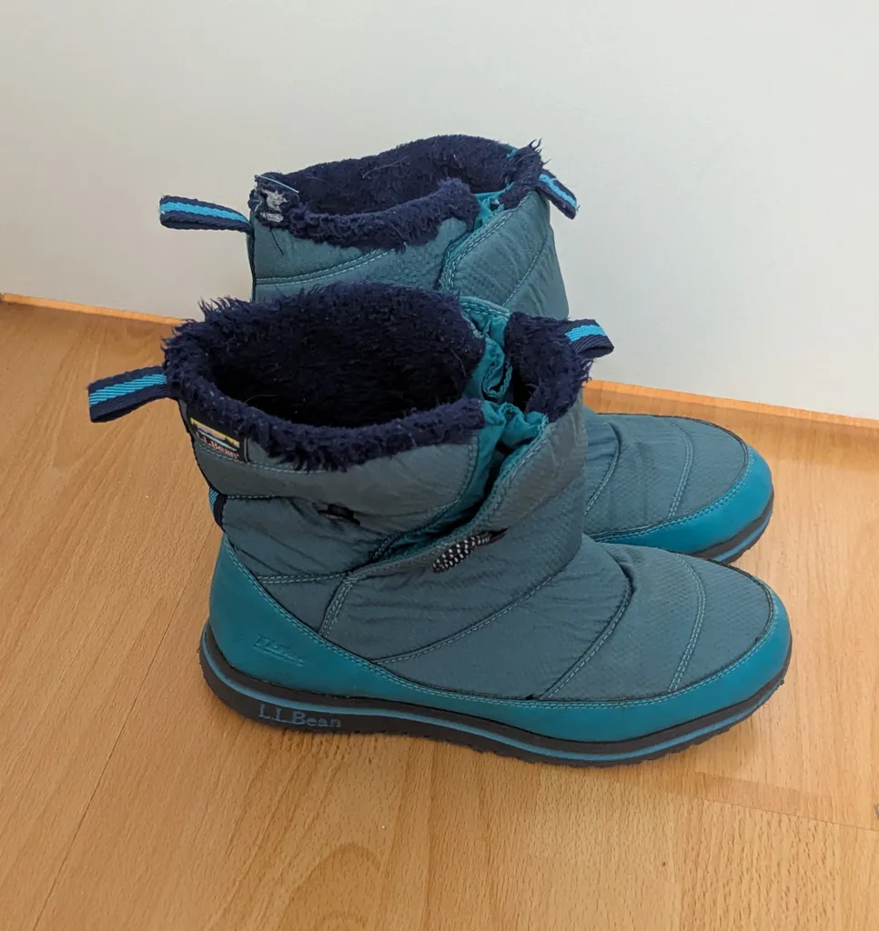 L.L.Bean Winter Teal Boots  - Women's Size 6 photo 1