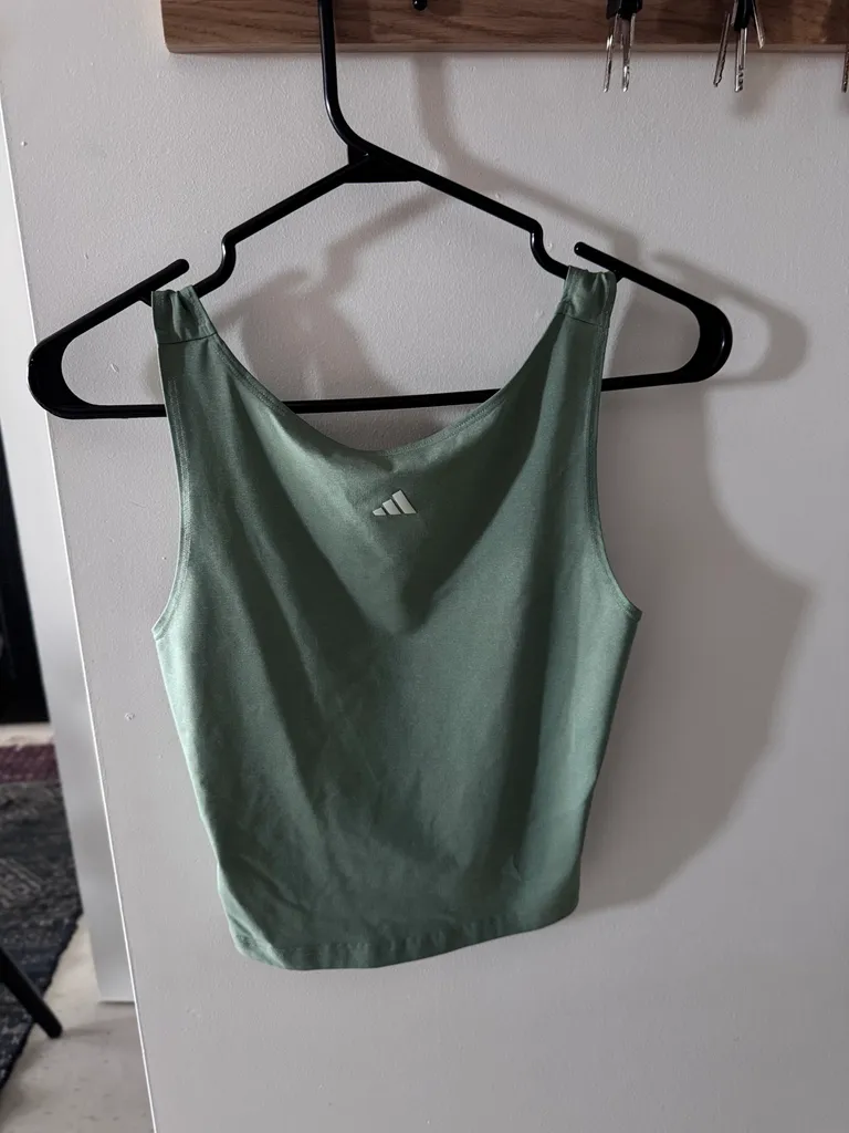 Adidas work out top  photo 1