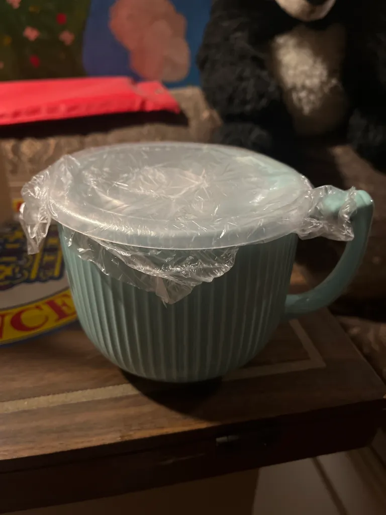 Cup / bowl with ventable lid #BNIP photo 1