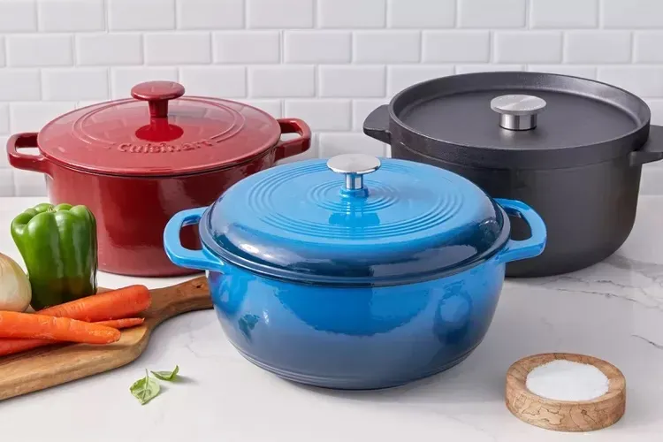 Enameled Cast Iron Dutch Oven photo 1