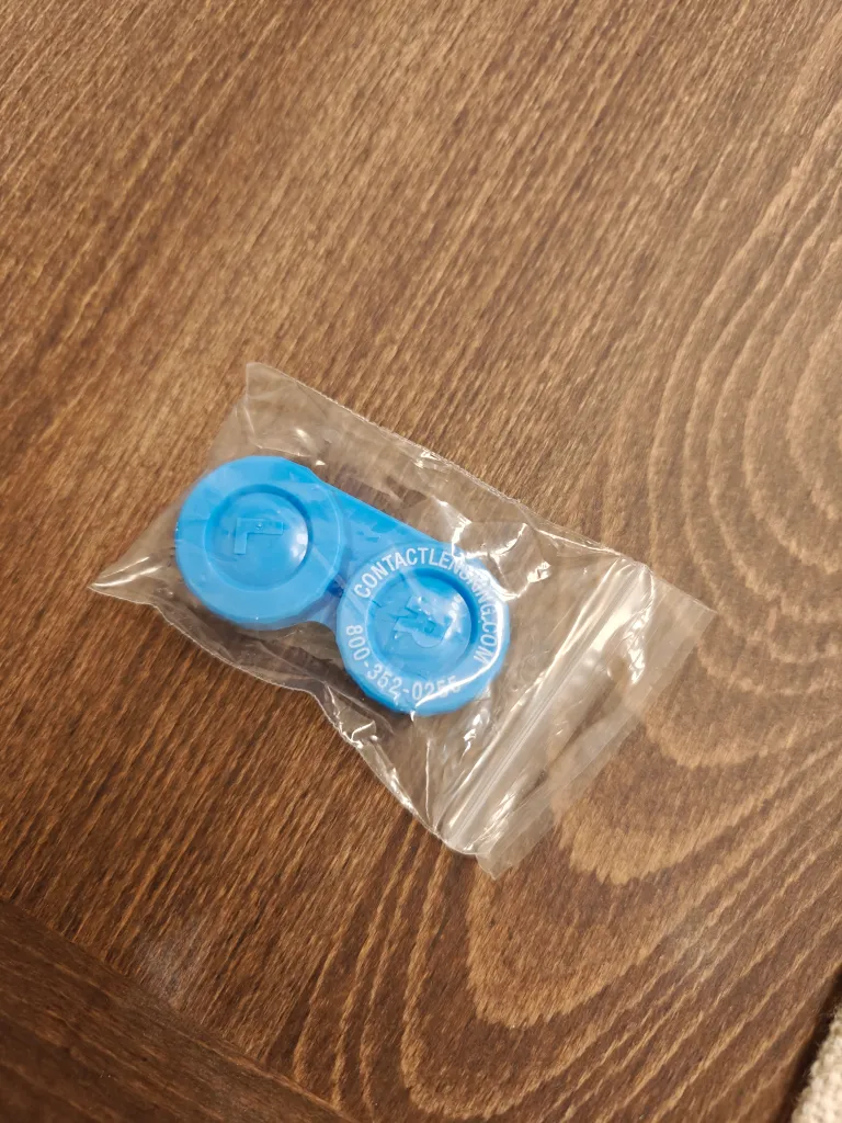 🎀 FREE Contact Lens Case photo 1
