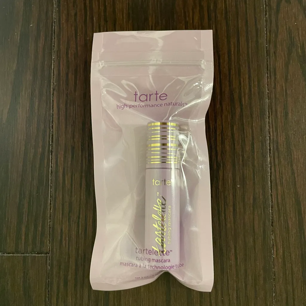 NIP Tarte Tubing Mascara -Tartelette photo 1