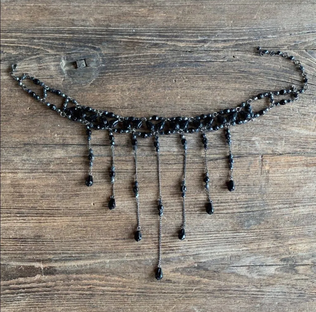 Black Beaded Drop Necklace photo 1