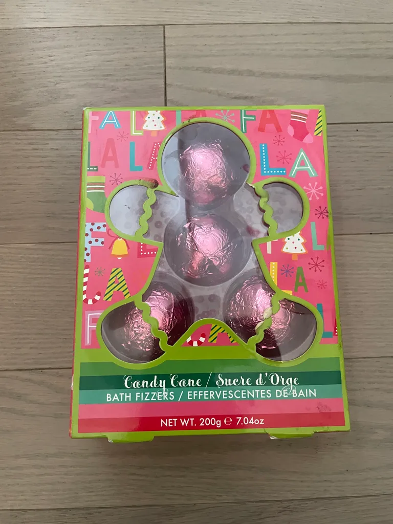 BNIB candy cane bath fizzers photo 1