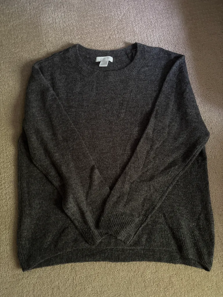 H& M crewneck sweater  photo 1