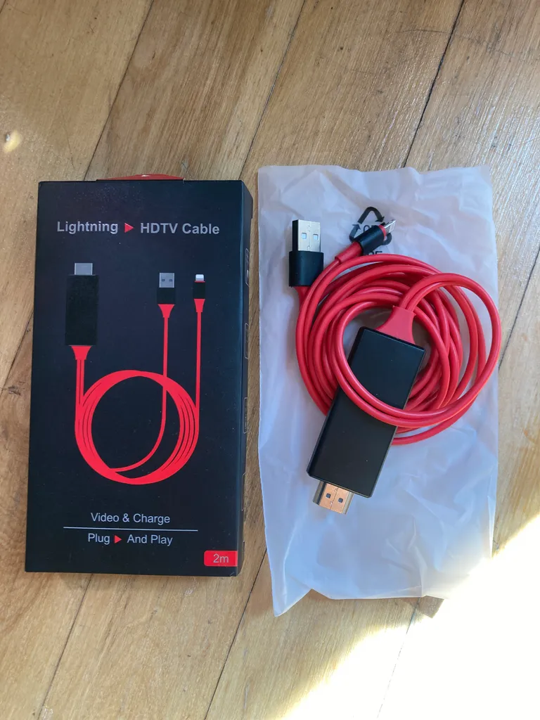 Lightning HDTV cable photo 1