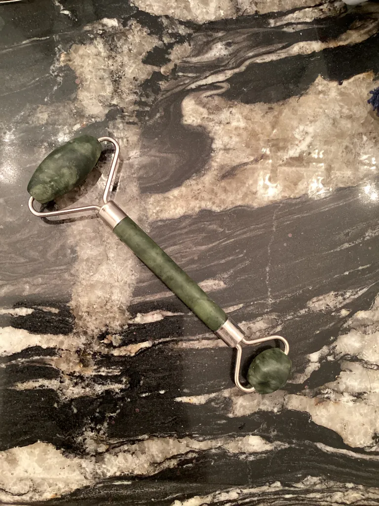 Jade Face roller photo 1