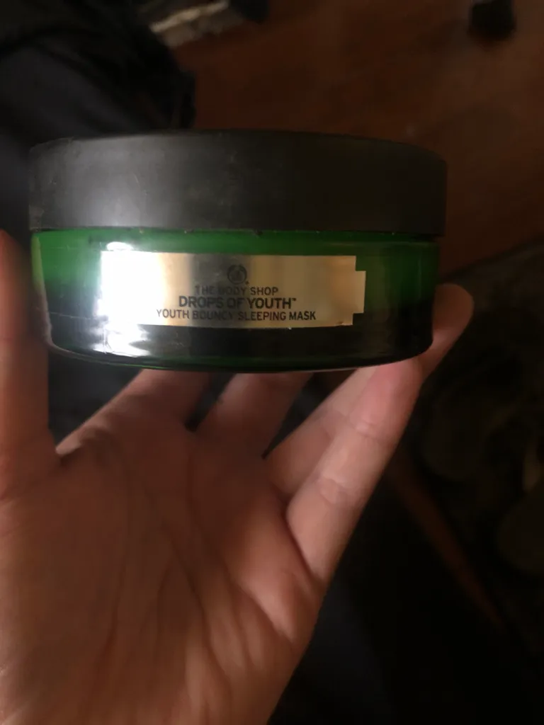 The body shop bouncy sleep mask drops of youth photo 1