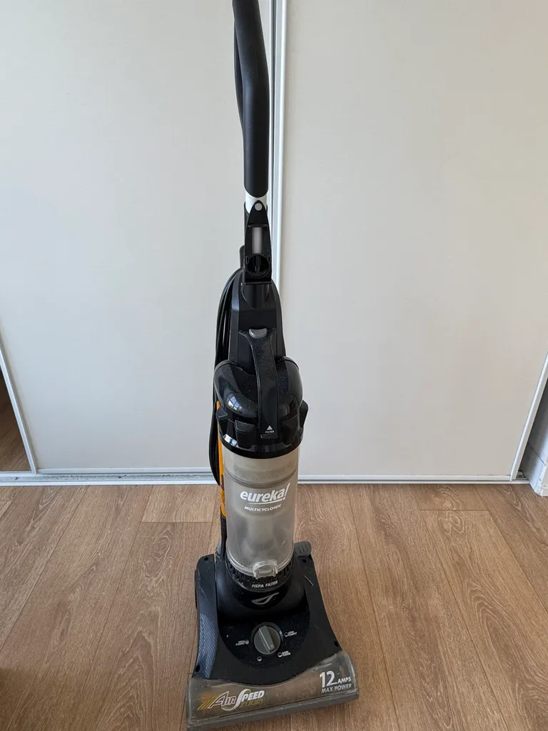Eureka Vaccuum photo 1