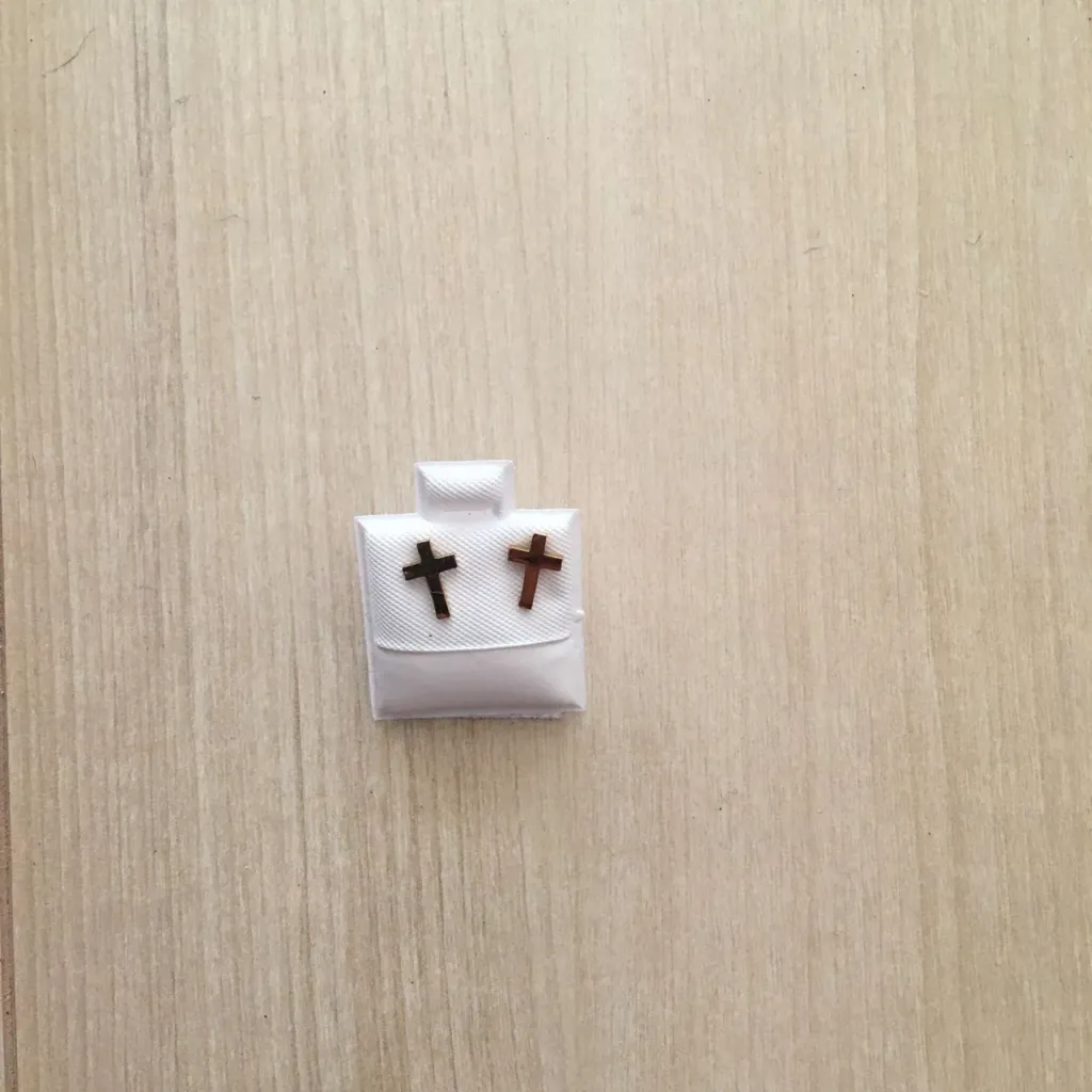 Gold Coloured Cross Earrings photo 1