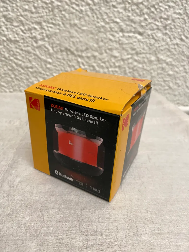 Bluetooth speaker  photo 1