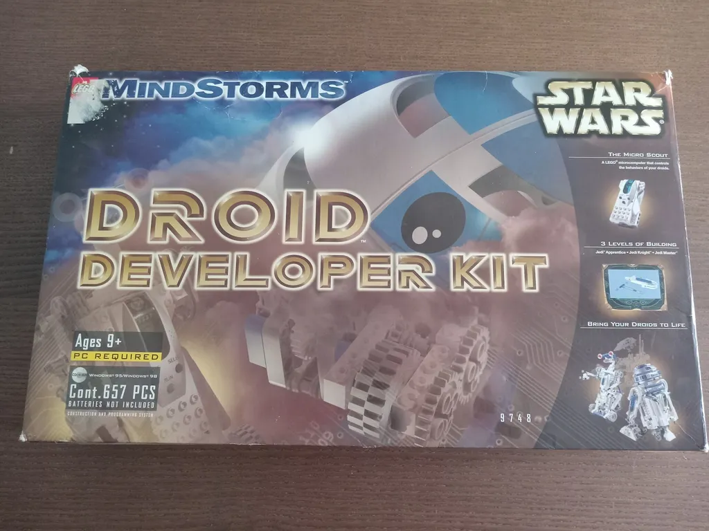 Lego StarWars R2D2 Droid Developer Kit 9748 photo 1
