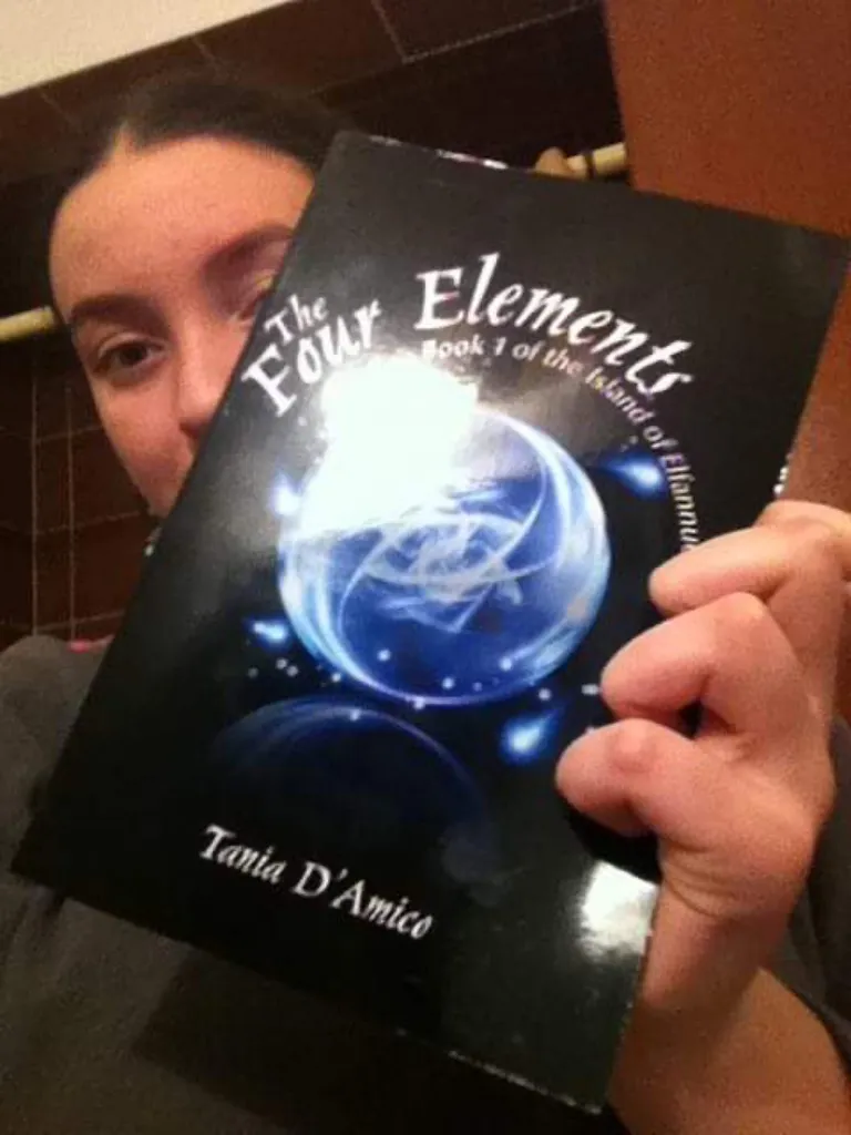 Writer/editor for hire photo 1