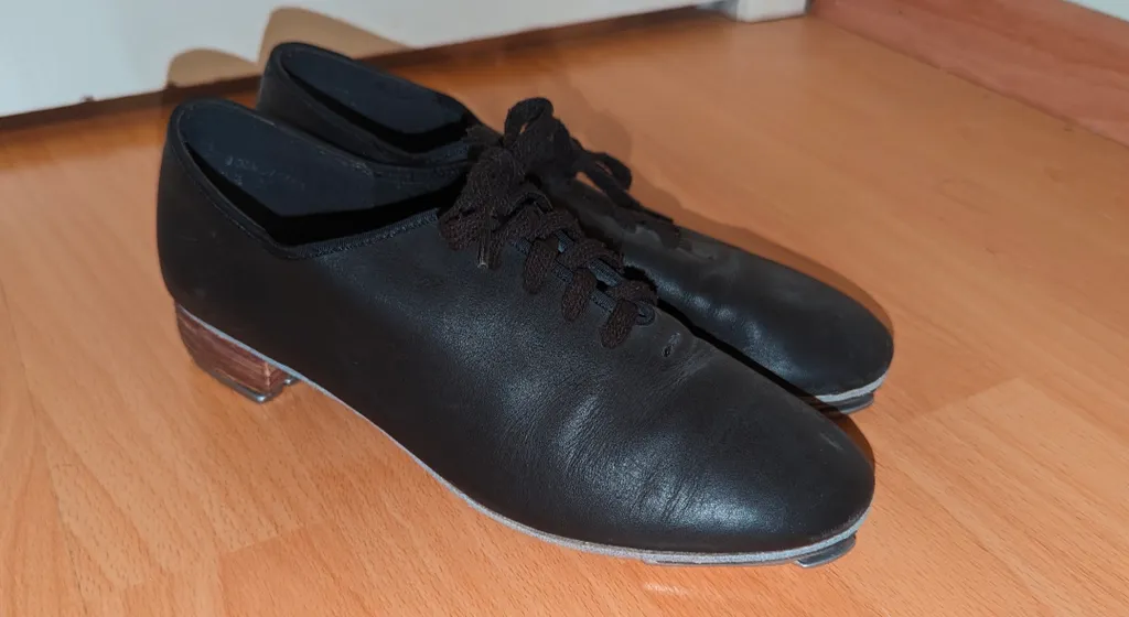 Step Dancing Shoes with Staccato Dance Shoes  - Women's Size 9 photo 1