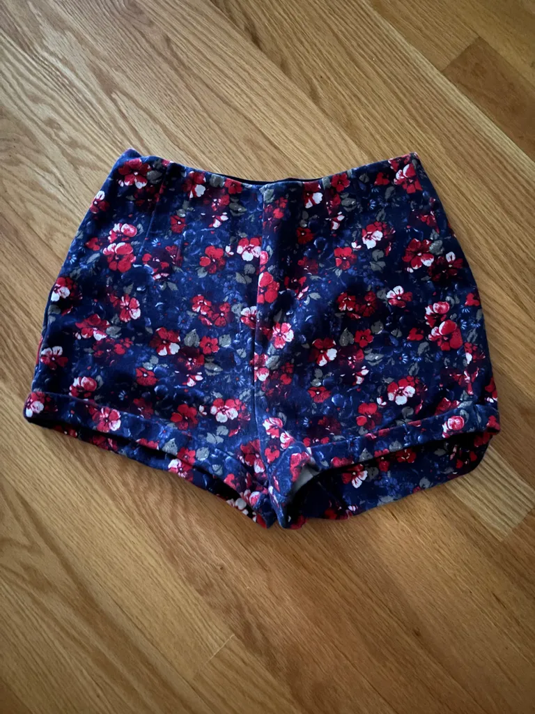 High waisted shorts  photo 1