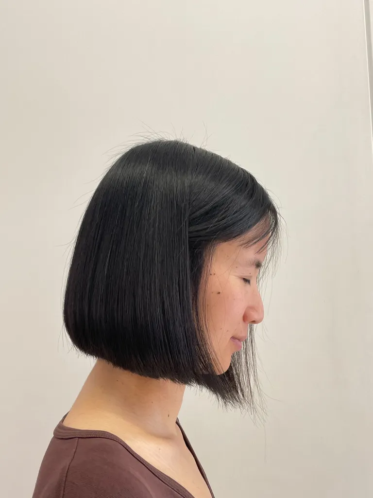 iso! Model for one-length haircut photo 1