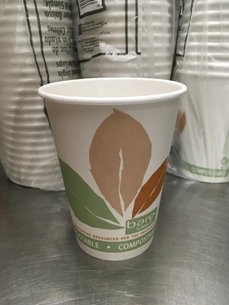 Compostable drink cups (12oz/354ml) photo 1