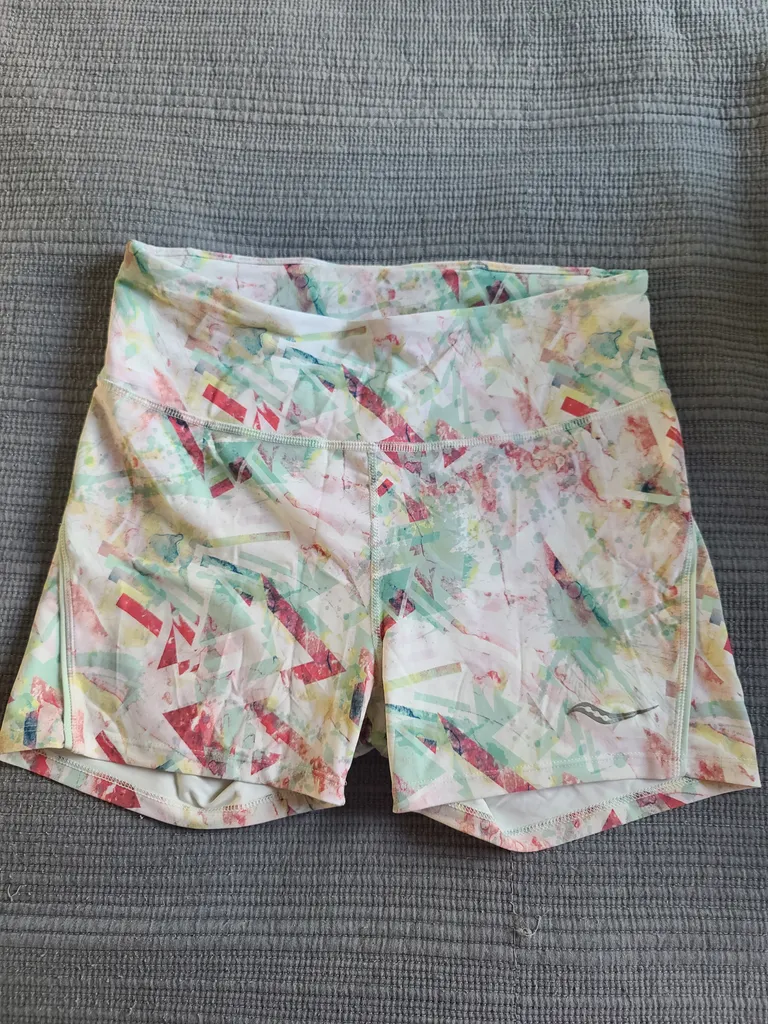 Saucony Women's Size Small Running Shorts photo 1