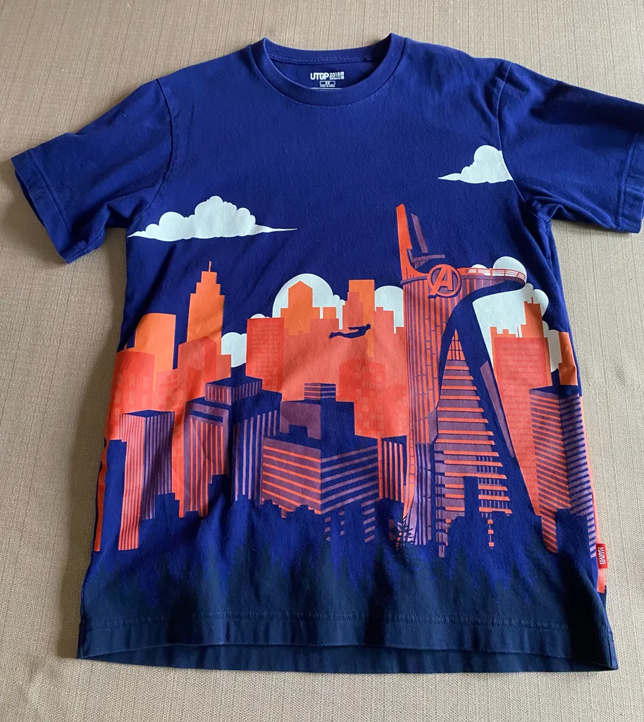 Marvel shirt XS  photo 1