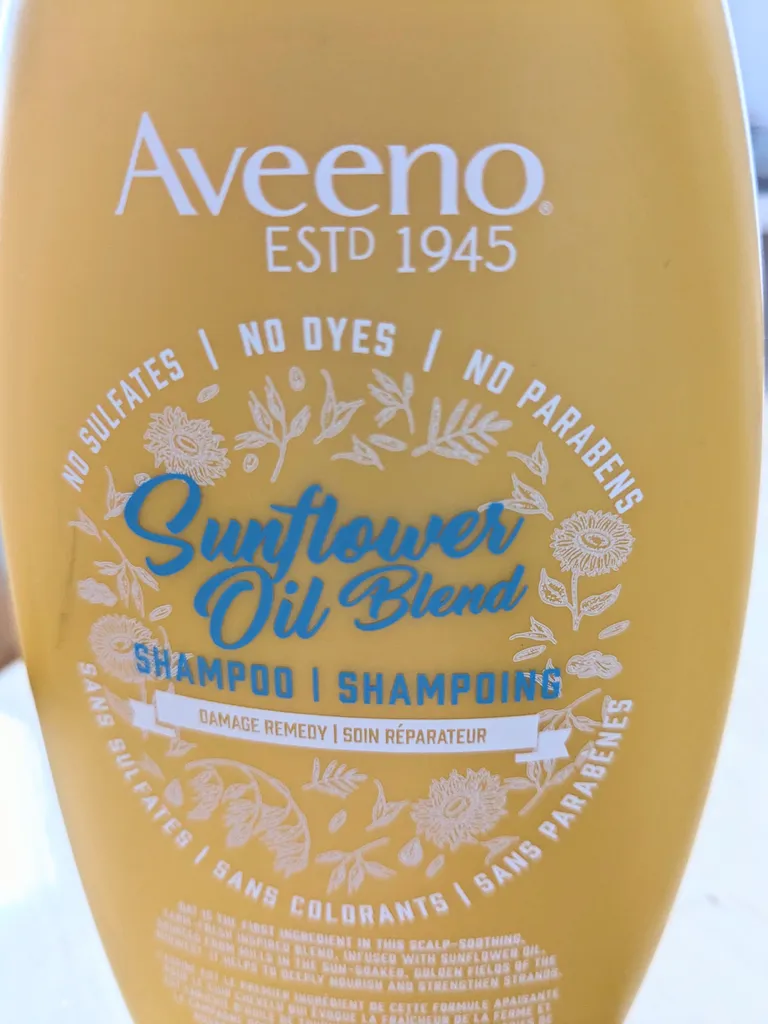 Aveeno Sunflower Oil Blend Shampoo 99% full No parabens photo 1