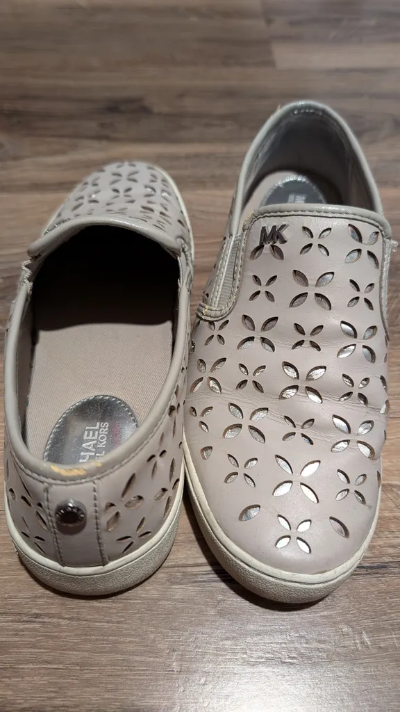 Michael Kors size 6 slip-on shoes  photo 1