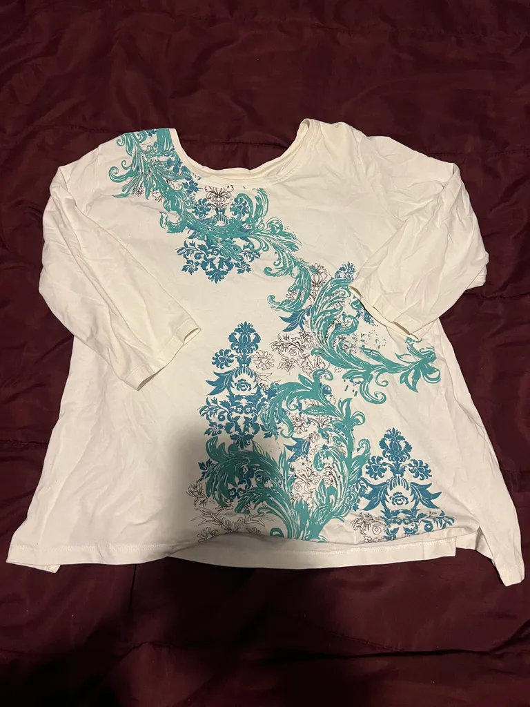 Floral Tops photo 1