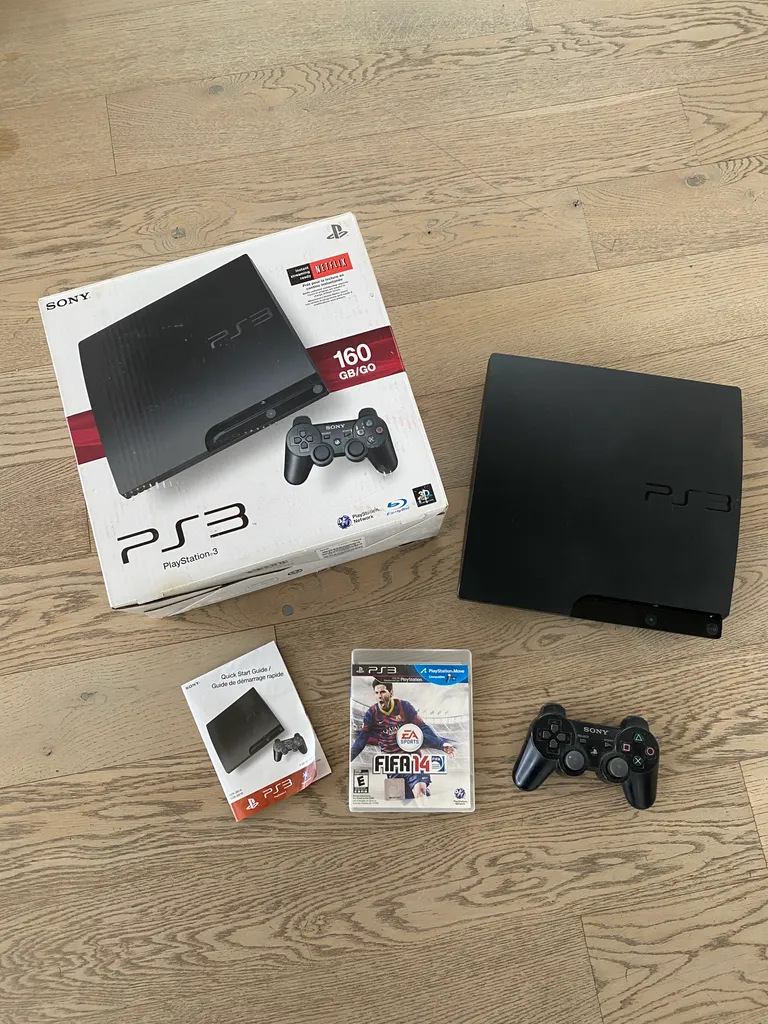 Sony PlayStation PS3 160GB w/ box, 1 controller and FIFA 14 game photo 1